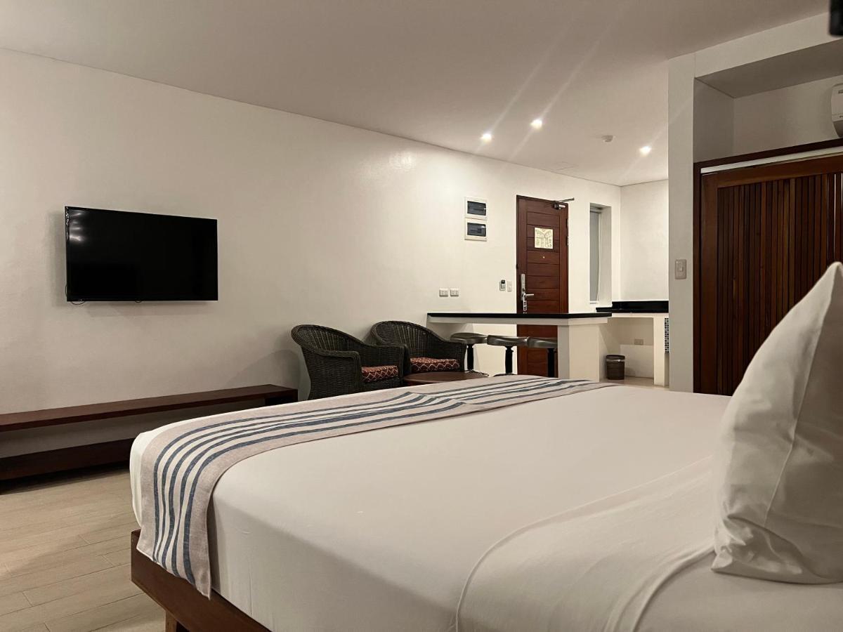 Aira Boracay Hotel Balabag  Buitenkant foto