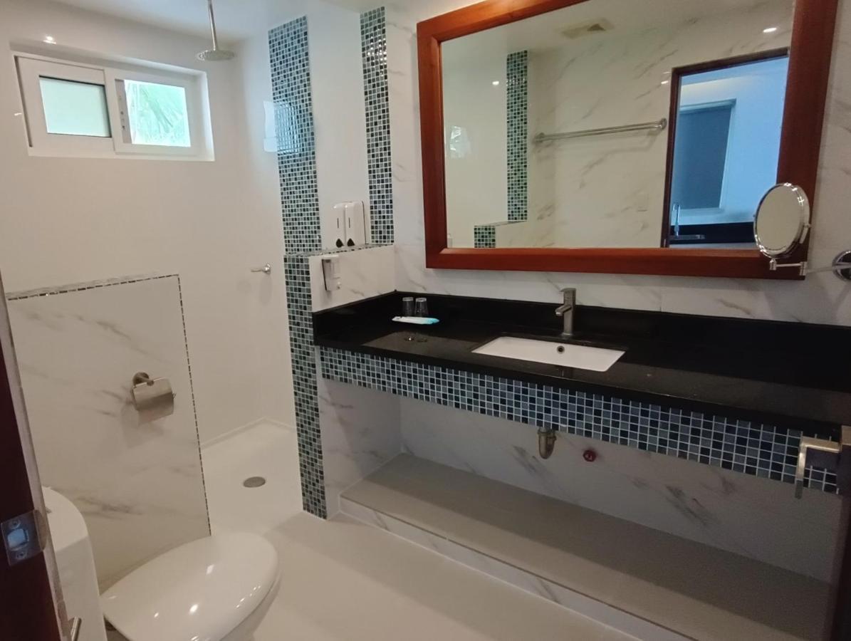 Aira Boracay Hotel Balabag  Buitenkant foto