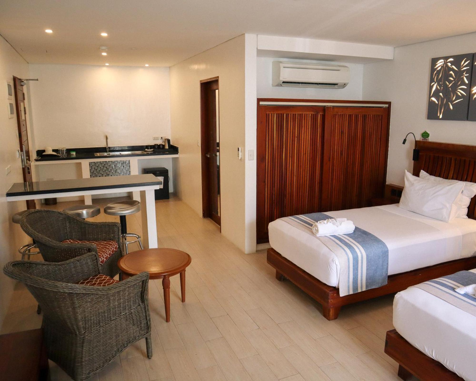 Aira Boracay Hotel Balabag  Buitenkant foto